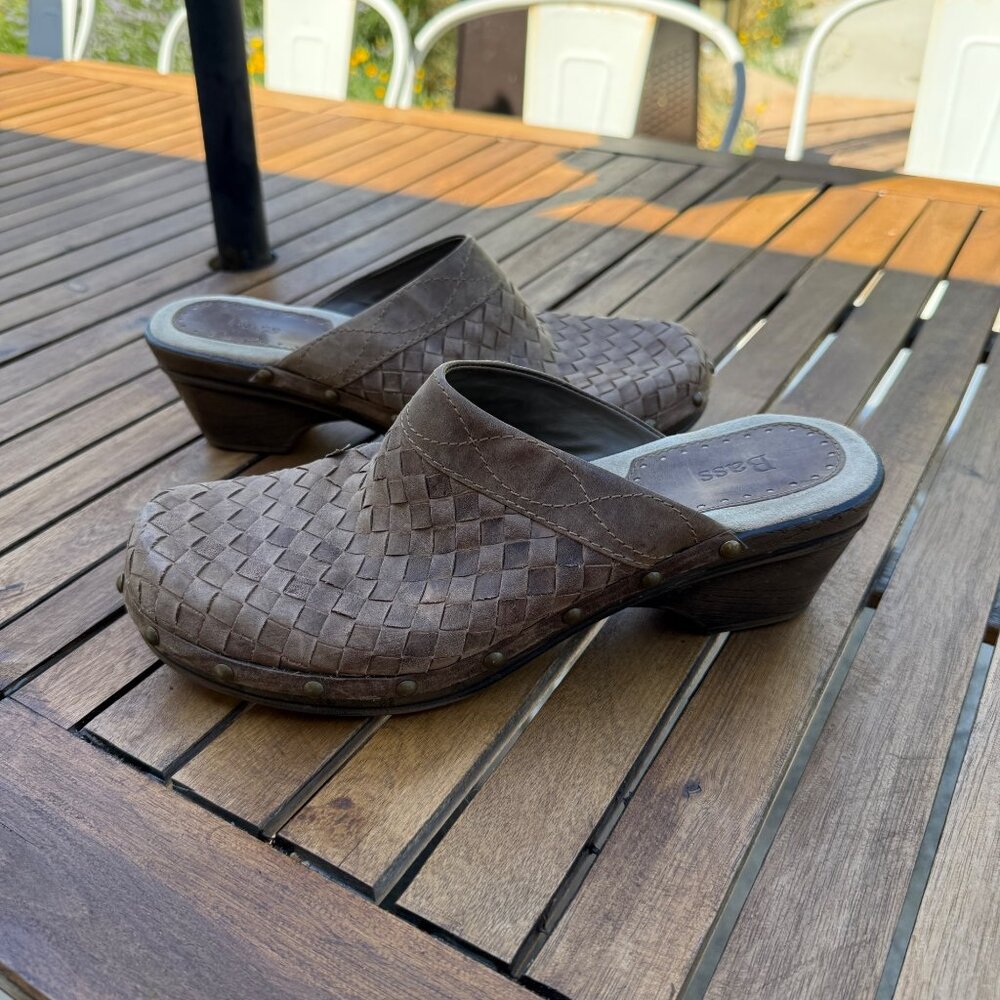 Brown Woven Leather Bass Clogs With Wooden Soles & Brass Studs Size 10
